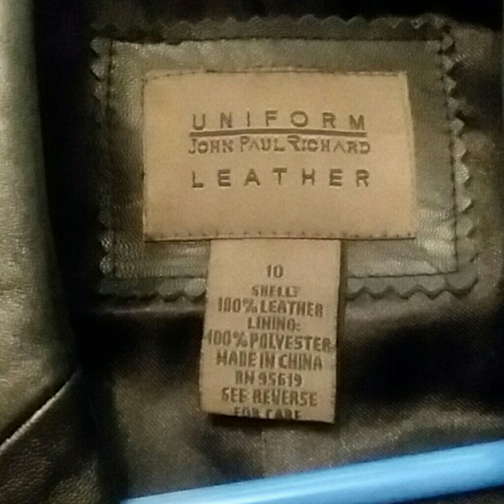 Leather jacket - Picture 2 of 2